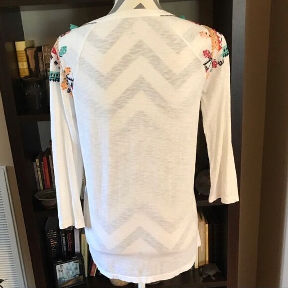 Crown & Ivy MEDIUM White Beaded Cotton Top - Picture 6 of 6